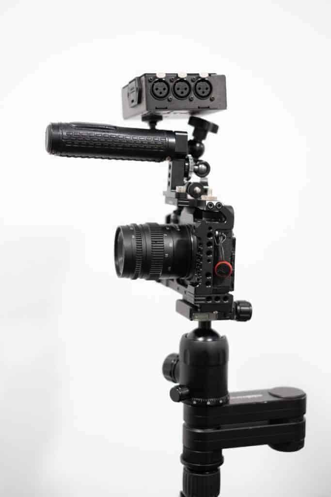 Smallrig-cage-camera-opstelling-van-sebastiaan-683x1024